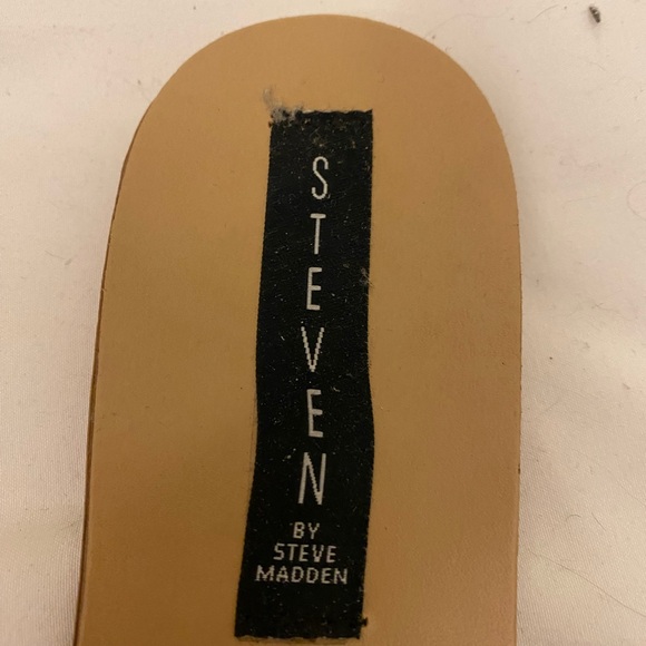 Steven by Steve Madden brand brown slip on sandals- nwot .size 8 - Picture 2 of 4